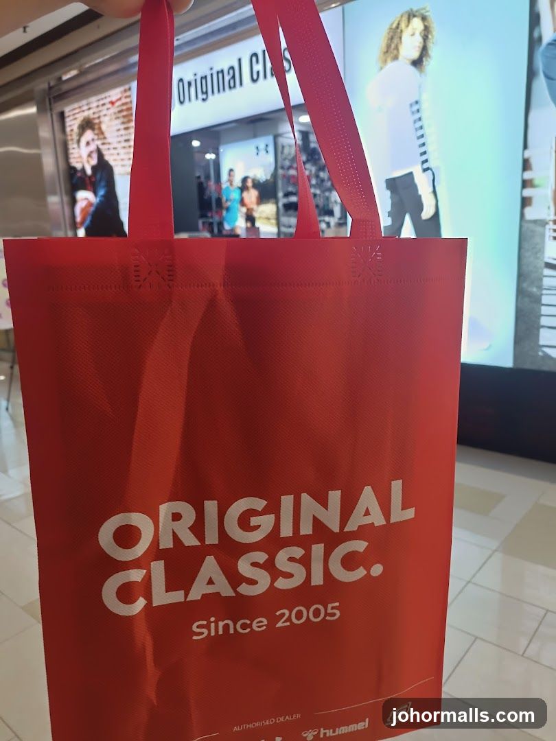 Red Shopping Bag with "Original Classic. Since 2005" Logo