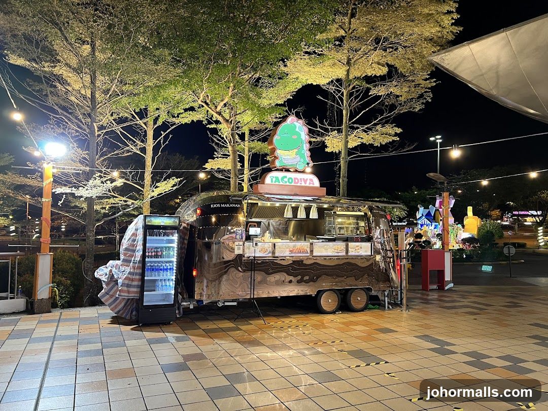 Food Truck at Night