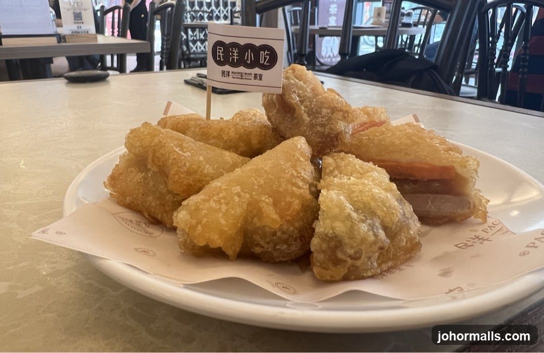 Fried Snacks with Topping