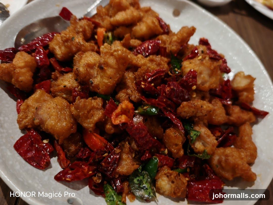 Spicy Fried Chicken with Chilies