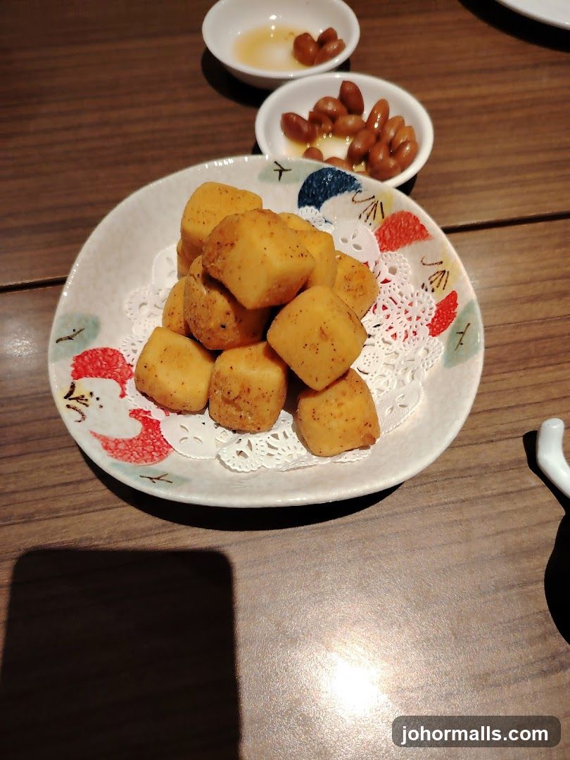 Fried Tofu Bites with Peanuts