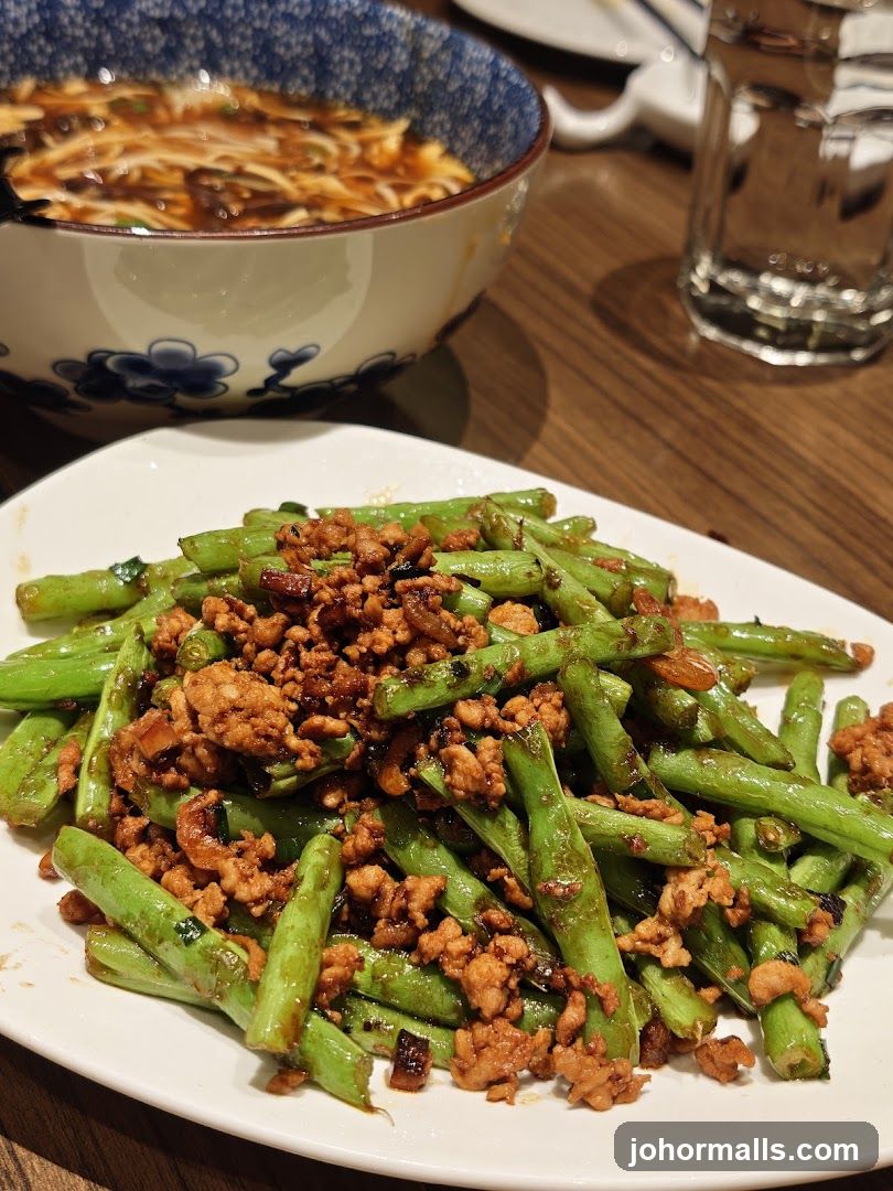 Stir-fried Green Beans with Minced Meat