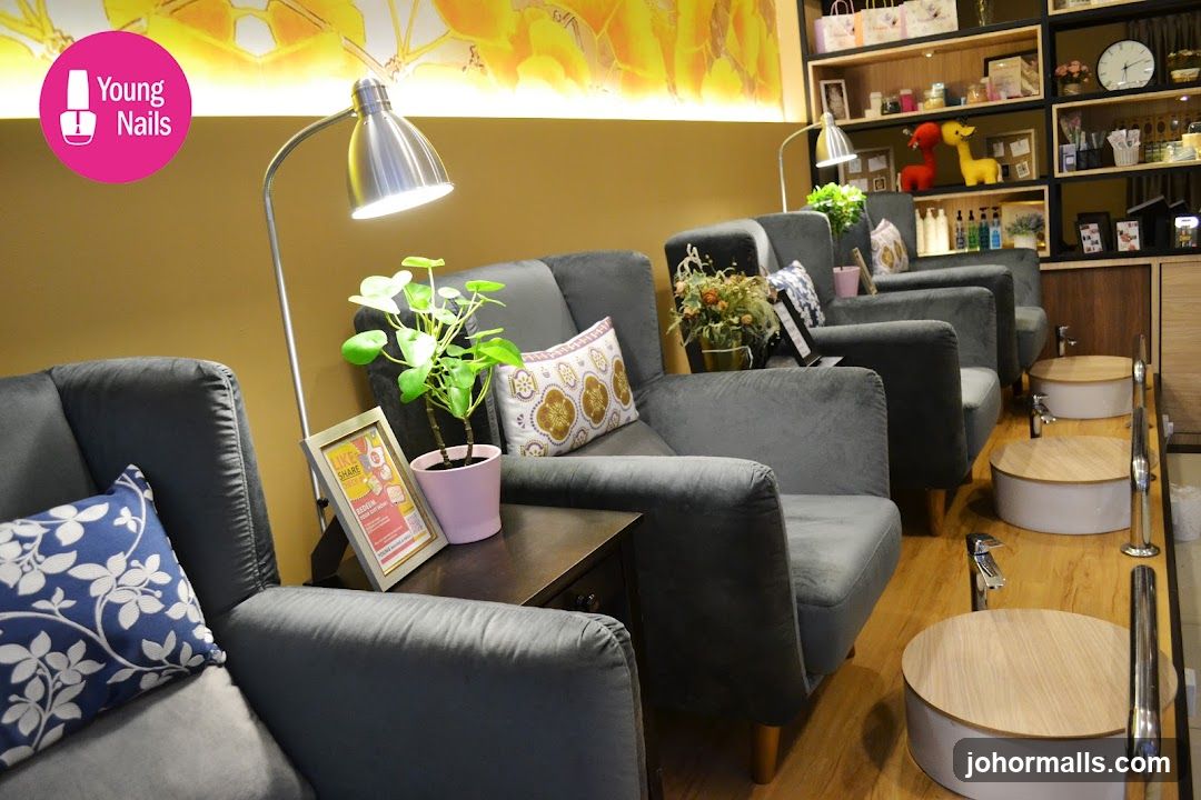 Nail Salon Waiting Area