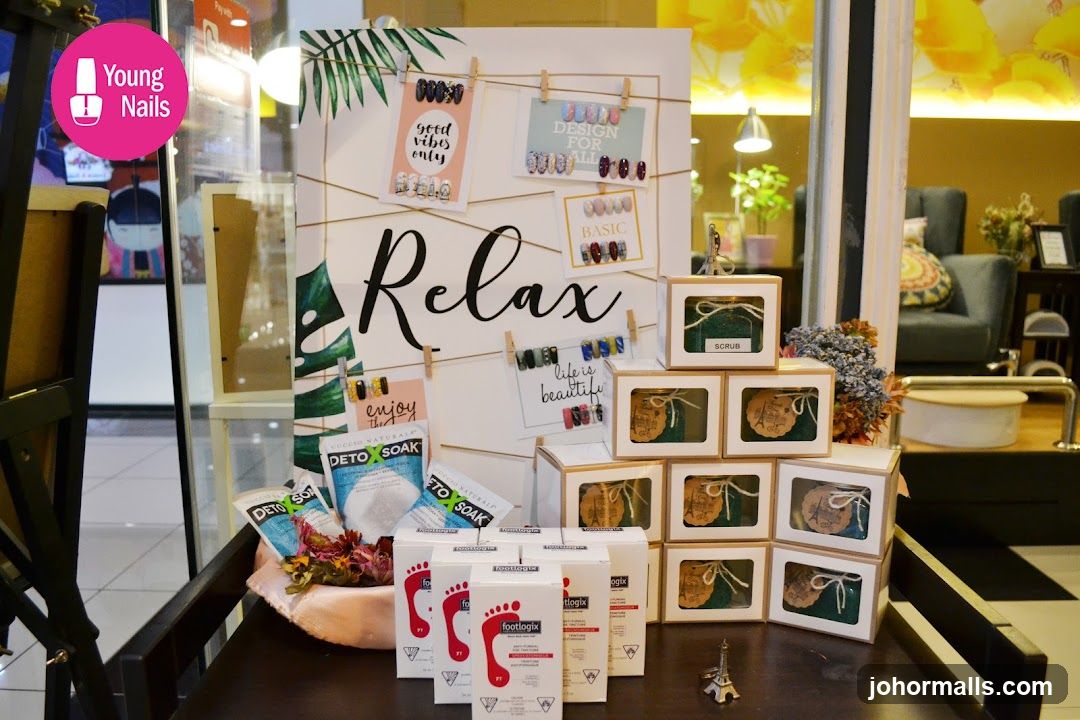 Nail and Foot Care Display