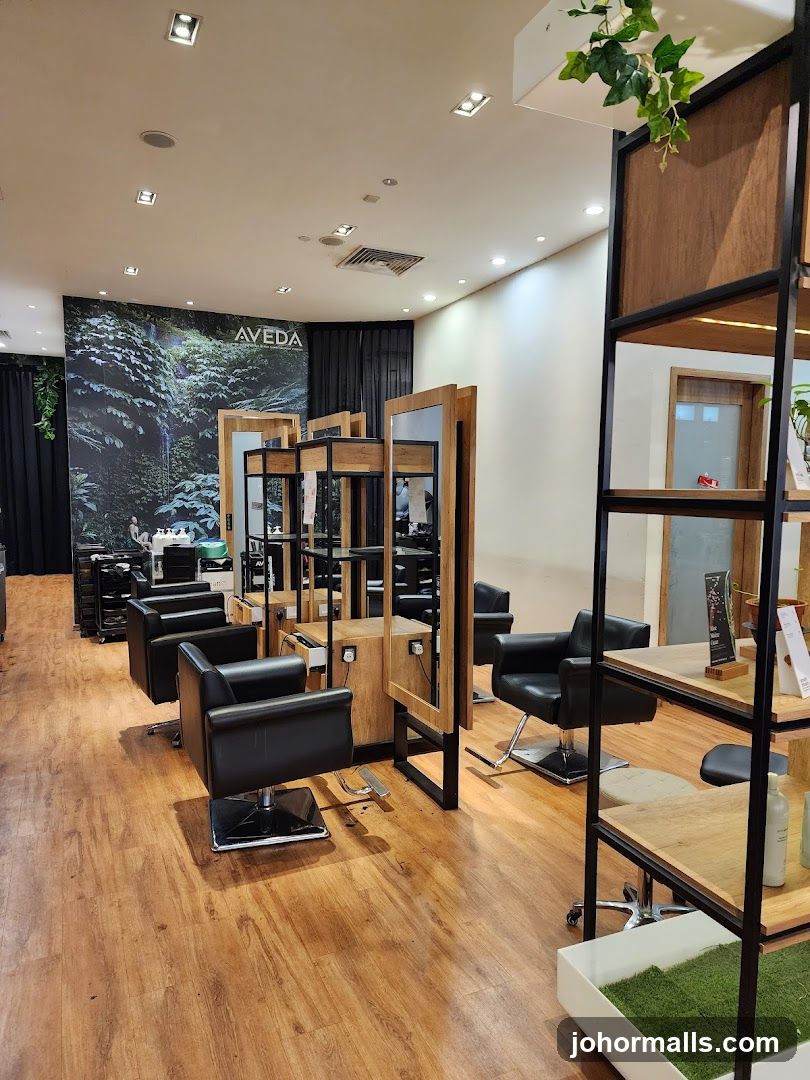 AVEDA Flagship Salon (96 hair lounge)