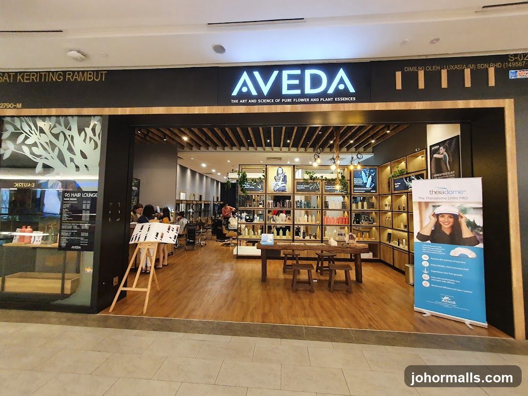 AVEDA Flagship Salon (96 hair lounge)
