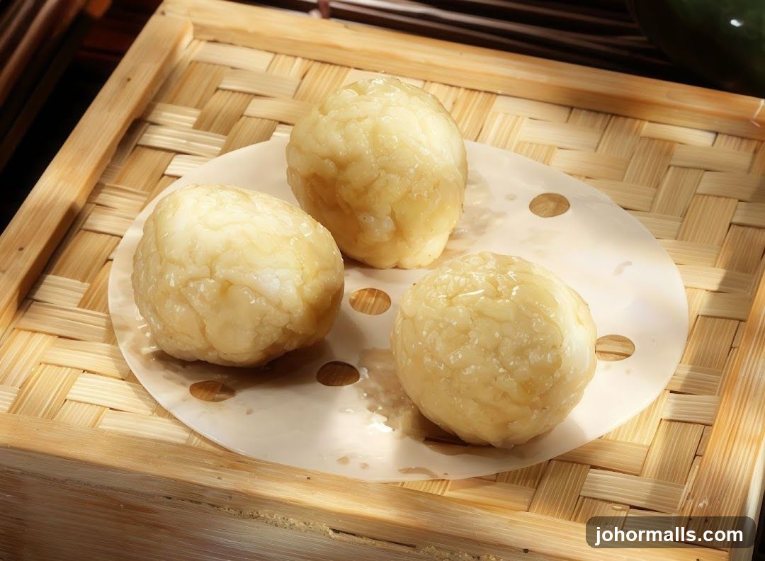Steamed Rice Balls