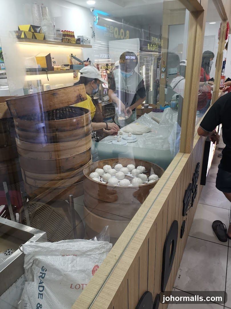 Food preparation in a restaurant