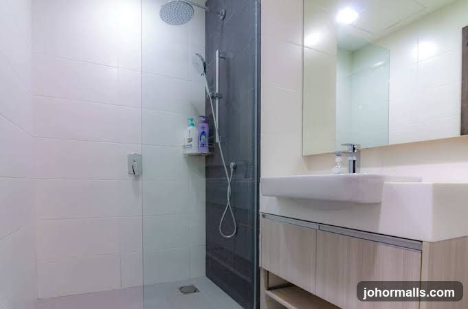 Modern Bathroom Vanity and Shower
