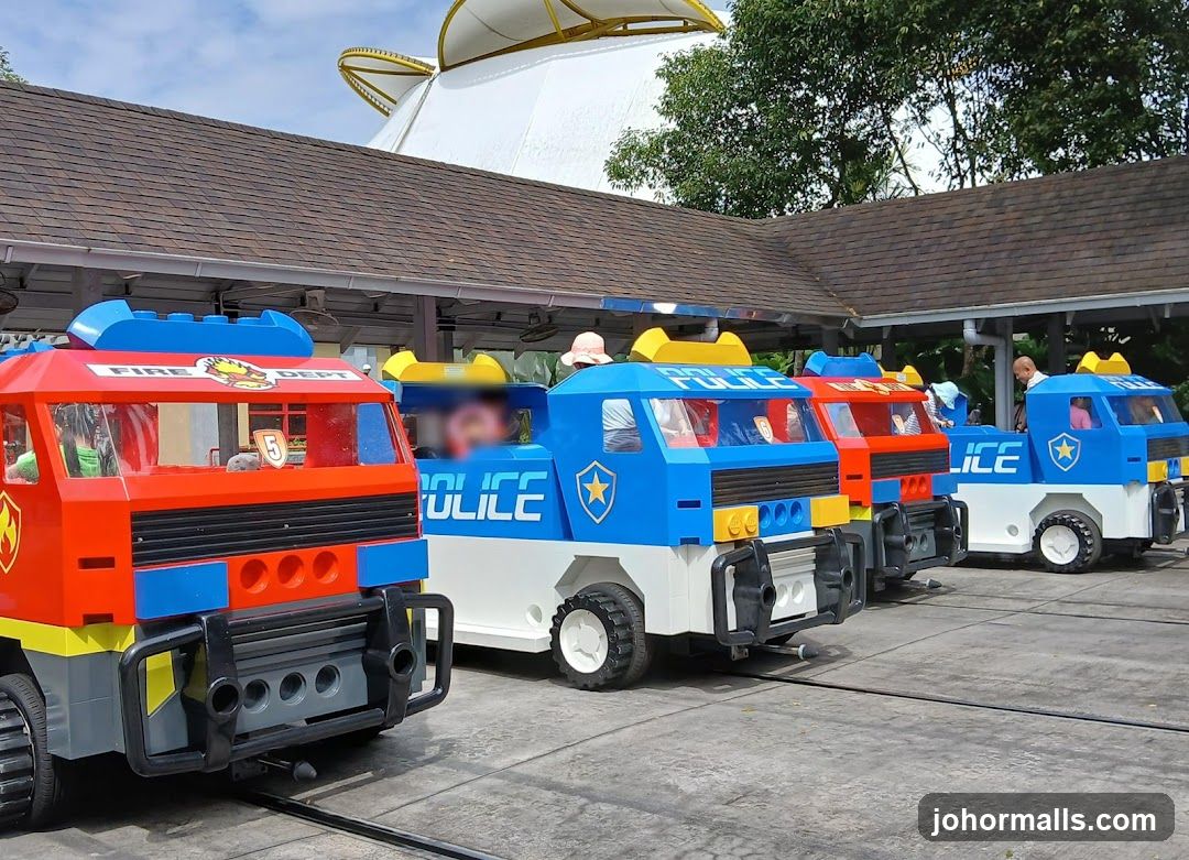 Lego-themed vehicles