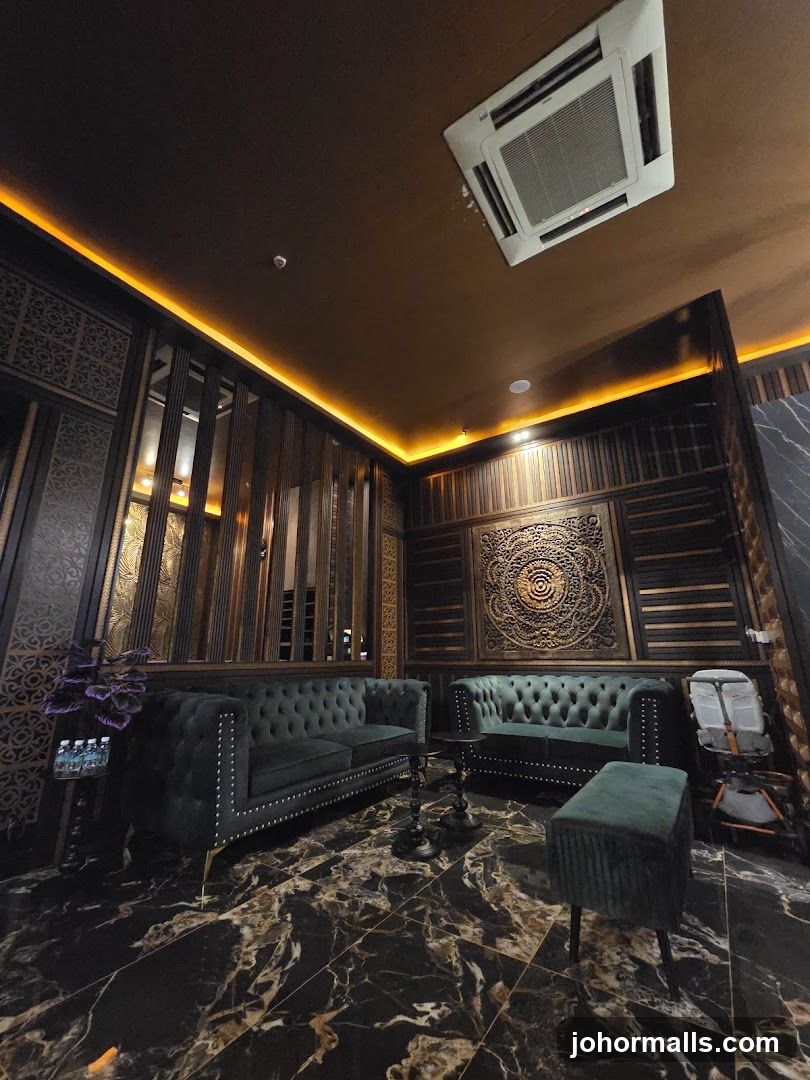 Luxurious Waiting Area