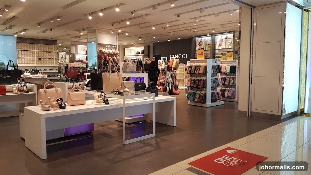 VINCCI Store Interior