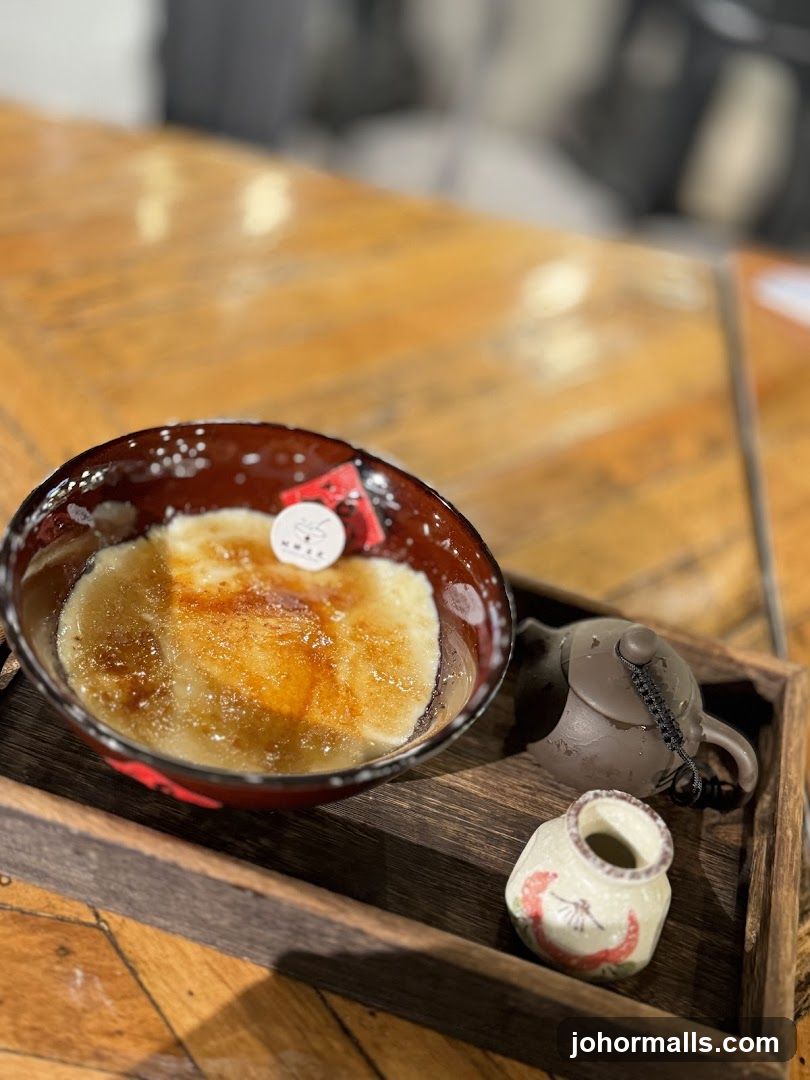 Dessert with Tea Set