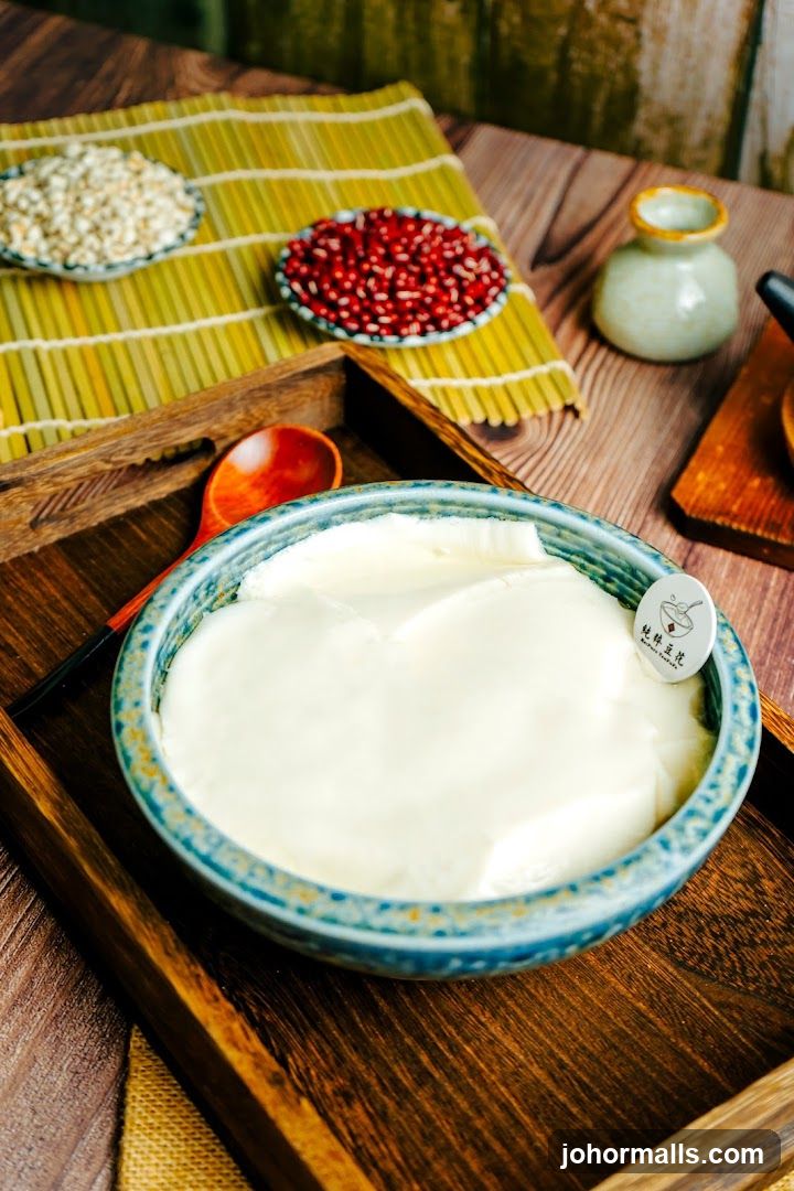 Tofu Pudding with Toppings