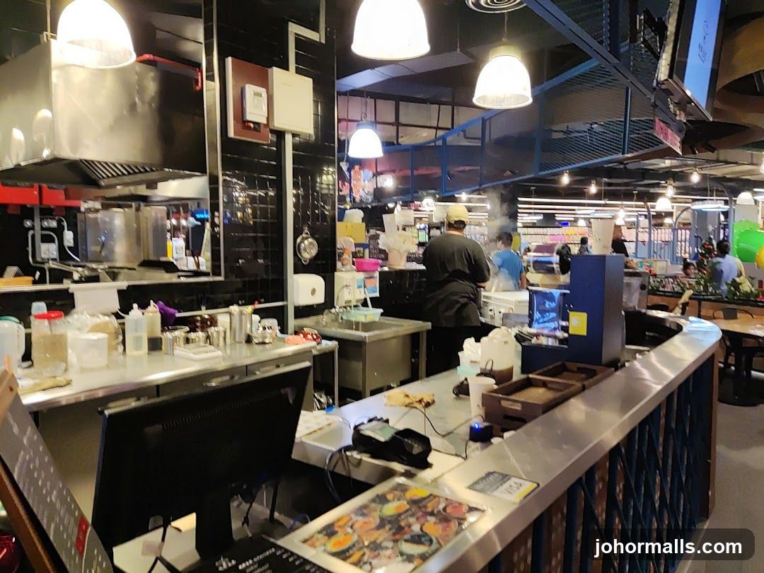 Restaurant Kitchen Counter