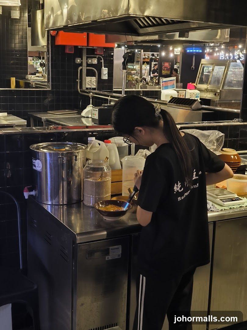 Restaurant Kitchen Preparation