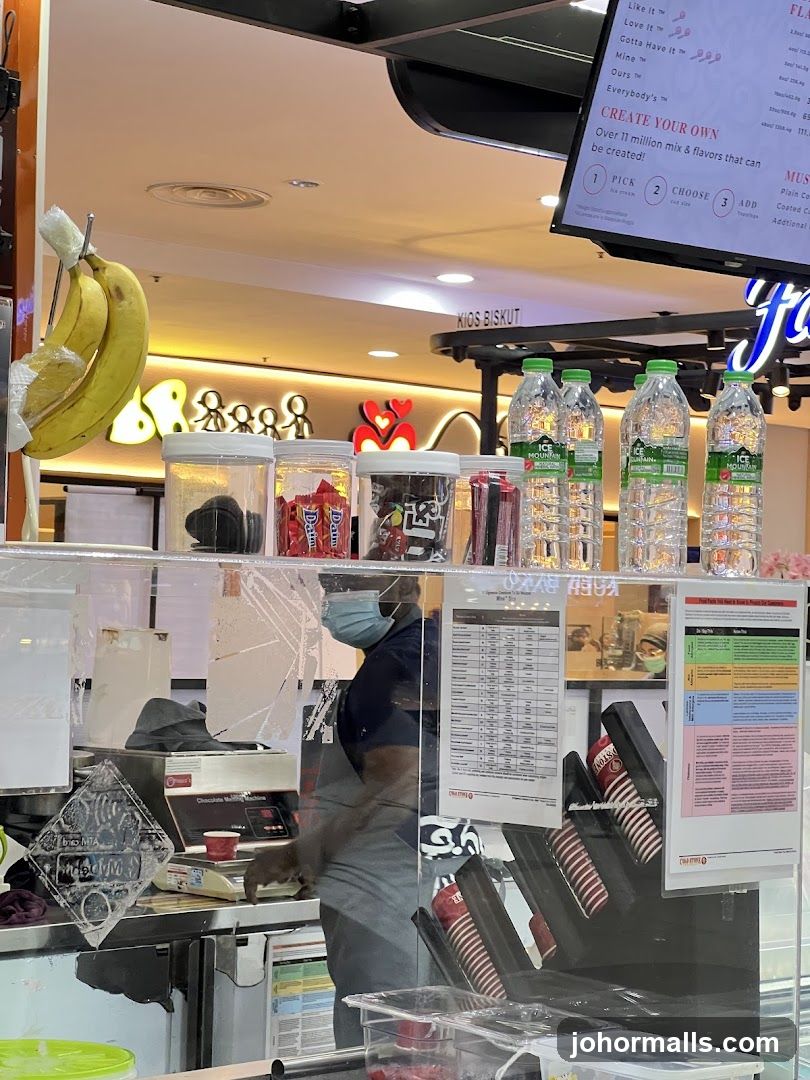 Ice Cream Shop Counter