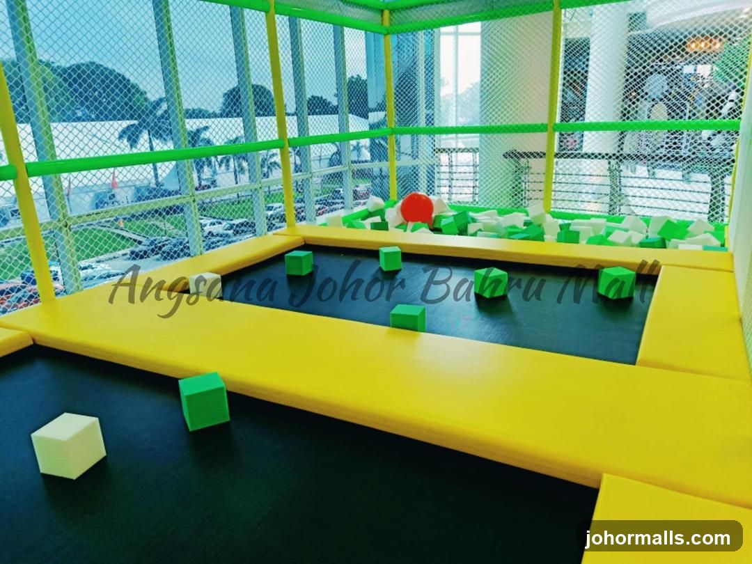 Indoor Trampoline Park with Foam Pit