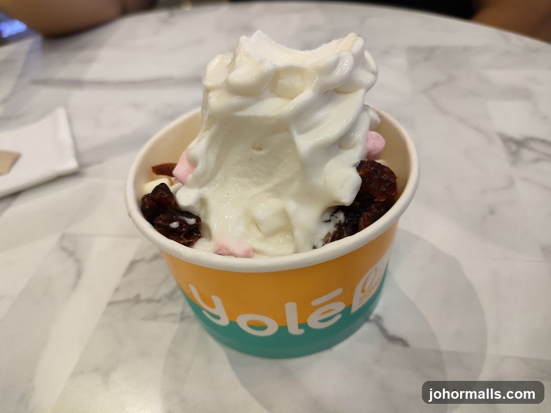 Yole Frozen Yogurt
