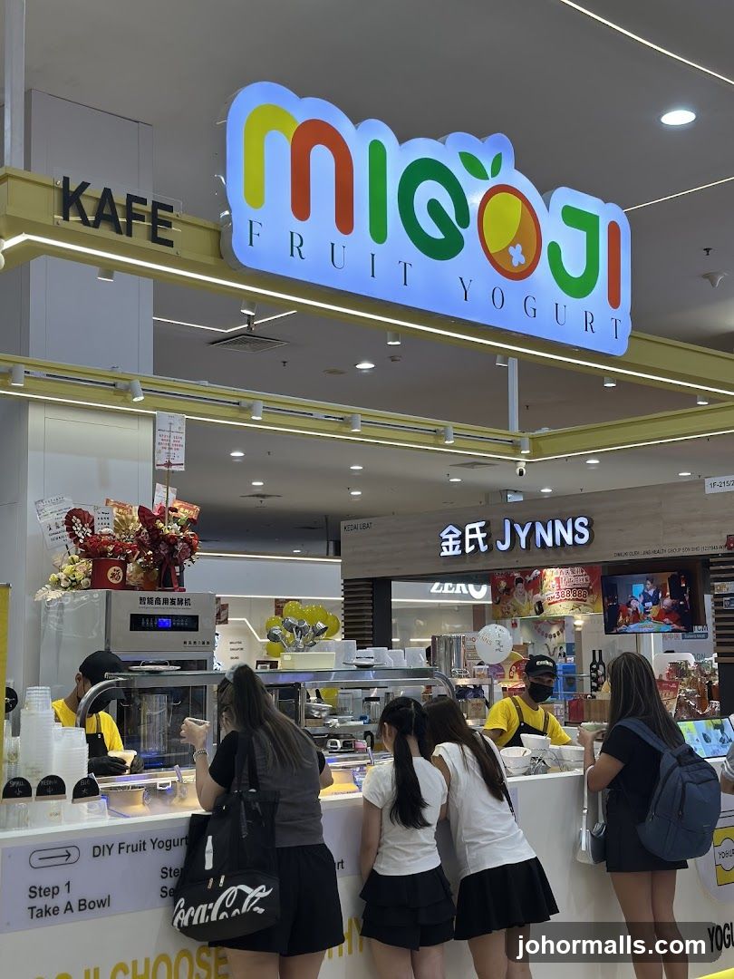 Fruit Yogurt Shop