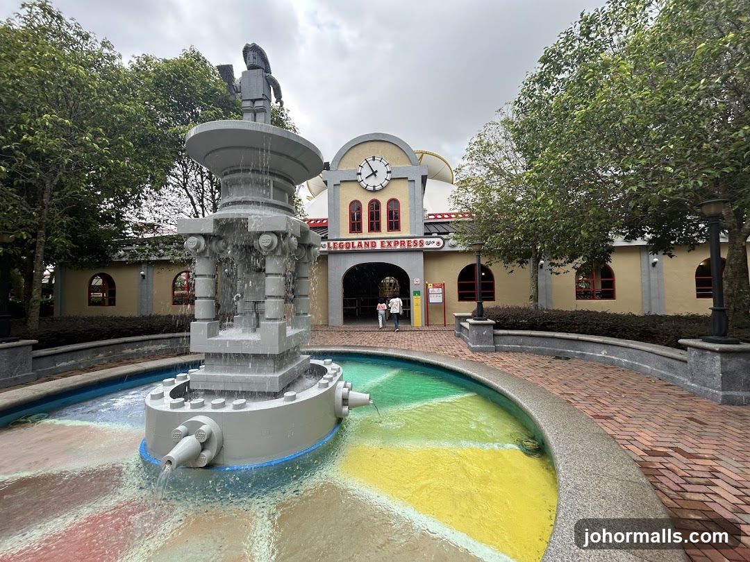 Legoland Express Fountain