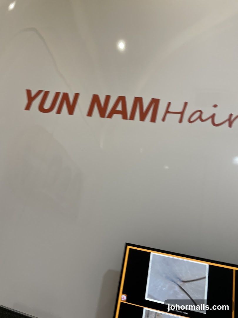 Yun Nam Hair Logo