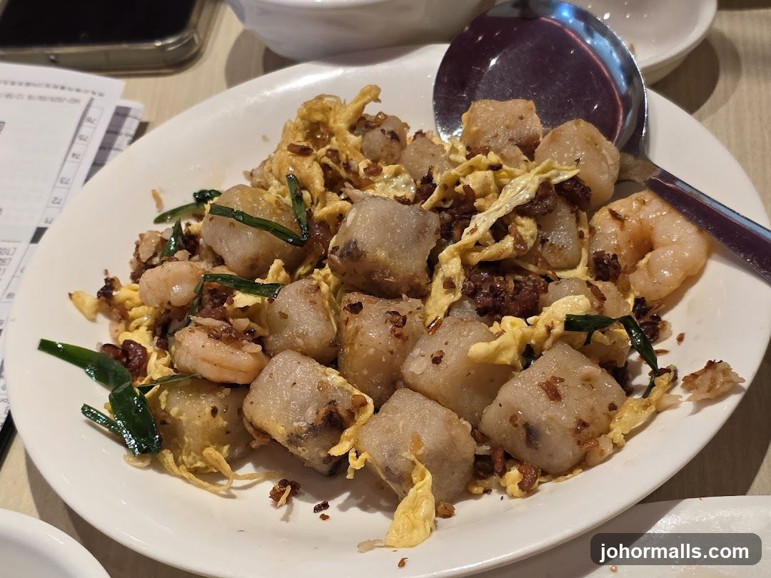 Fried Turnip Cake with Shrimp and Egg