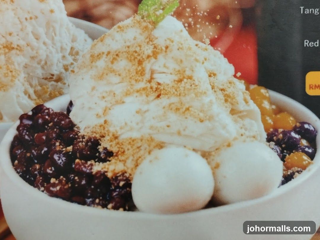 Dessert with shaved ice and toppings