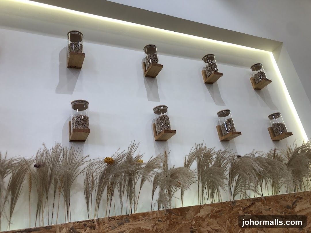 Dried Grasses and Grains Display
