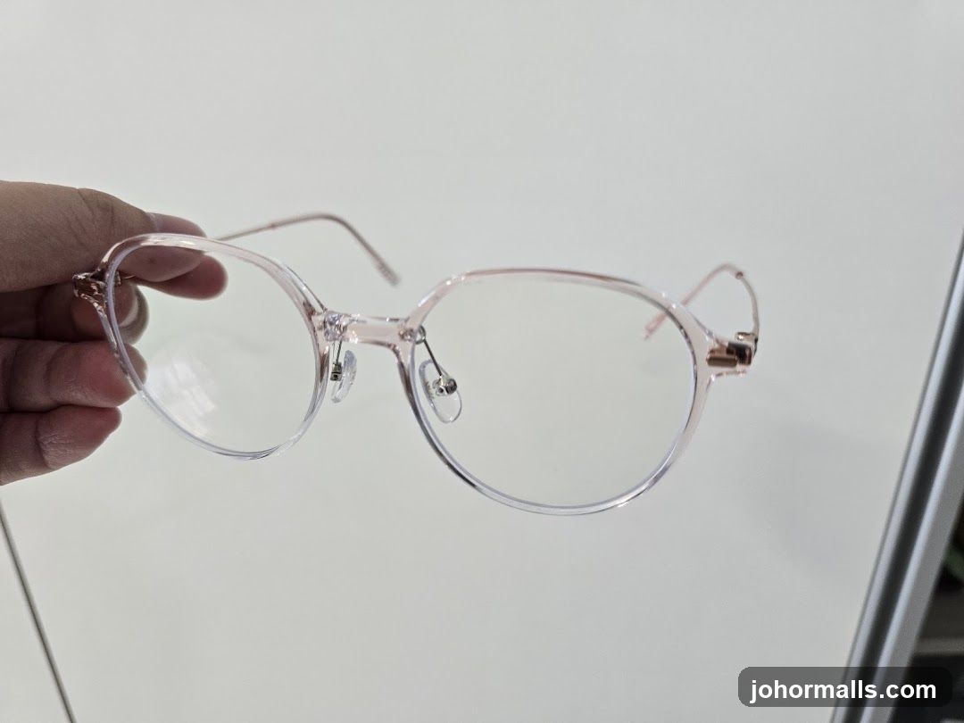 Eyeglasses