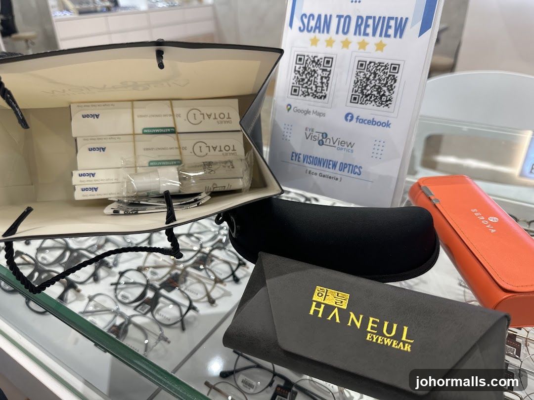 Eyewear and Contact Lenses Display