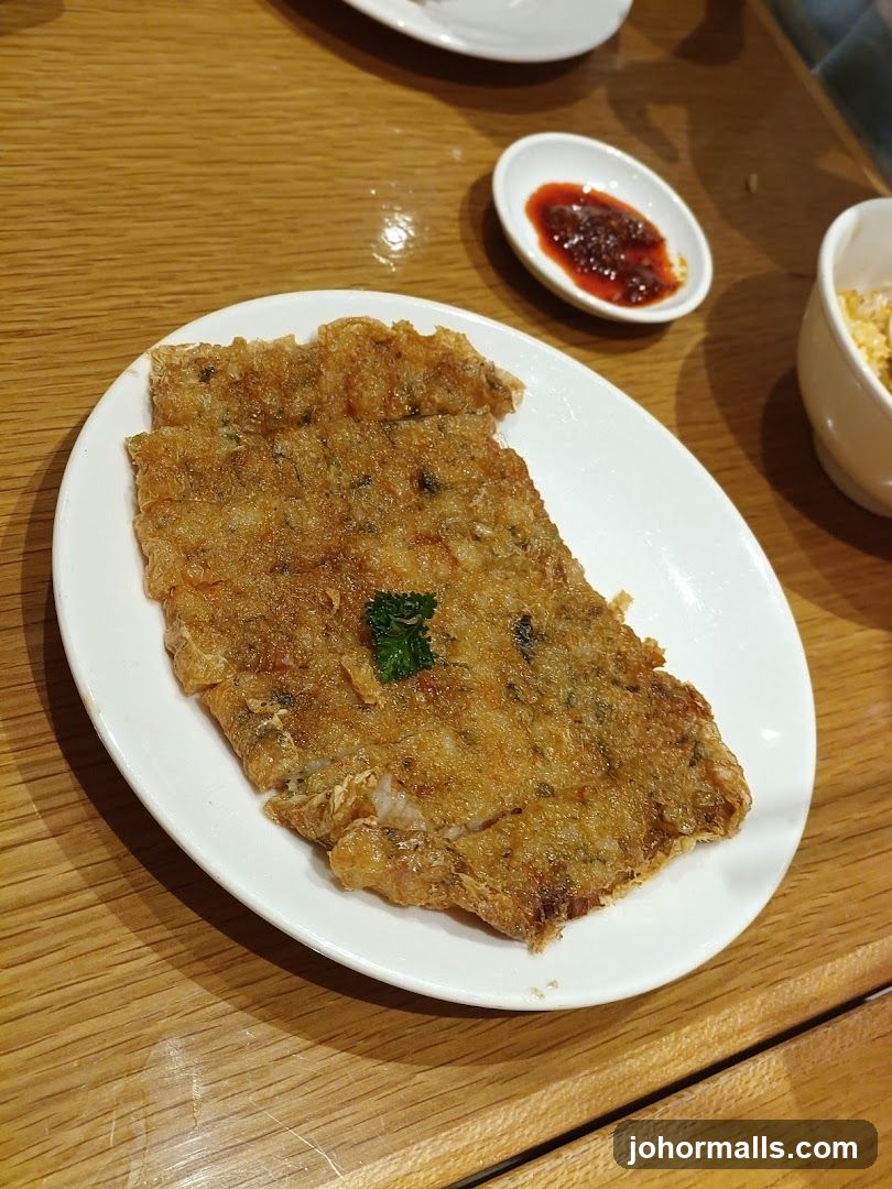 Fried Food with Dipping Sauce