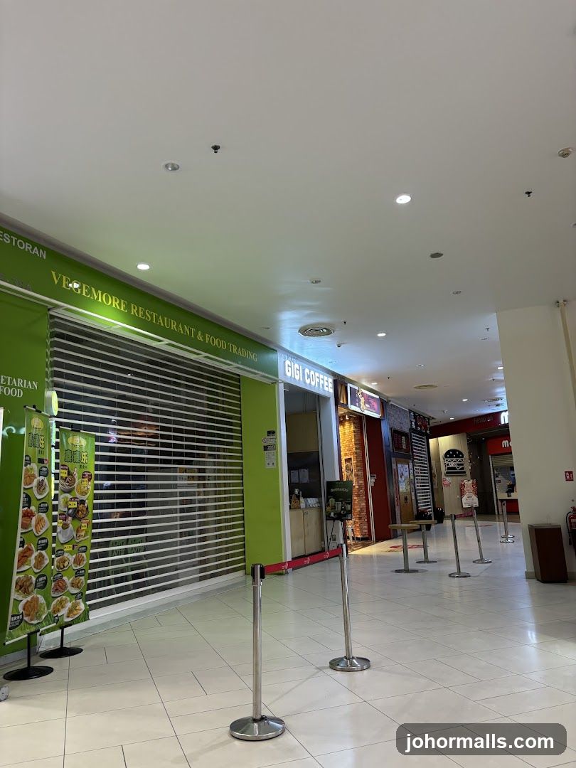 Mall Food Court Entrance