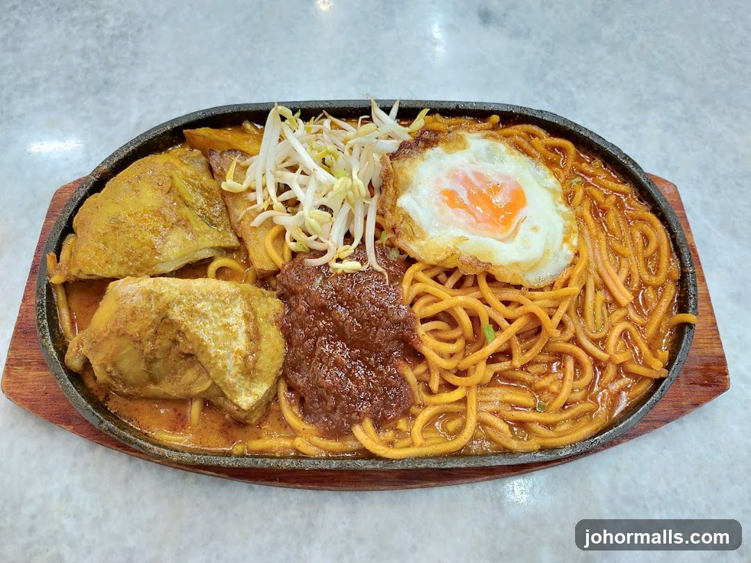 Sizzling Chicken Noodles