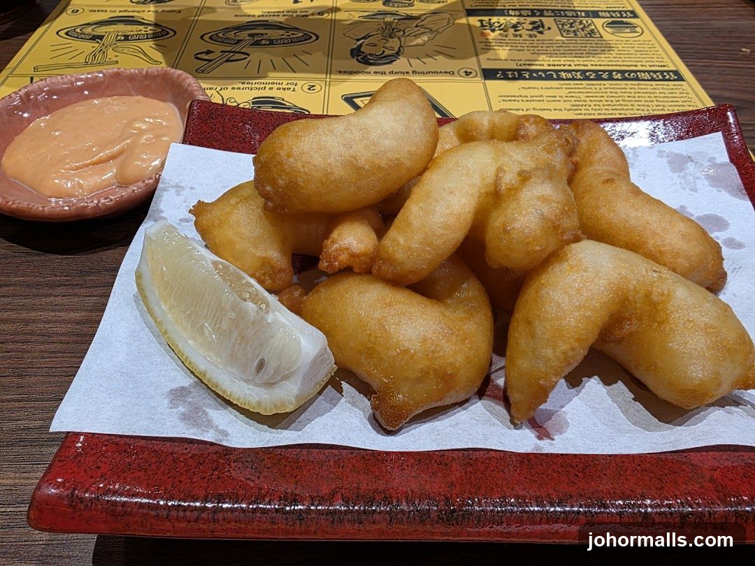 Fried Food with Dip and Lemon