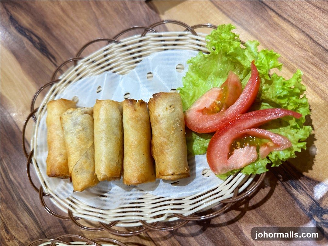 Spring Rolls with Garnish