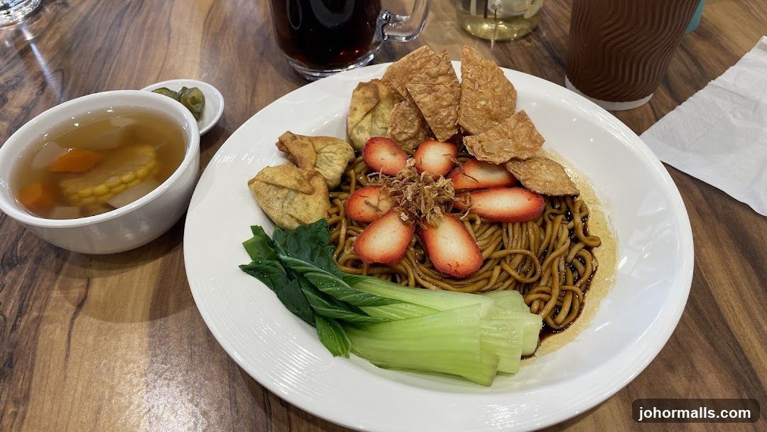 Noodles with Char Siu and Wontons
