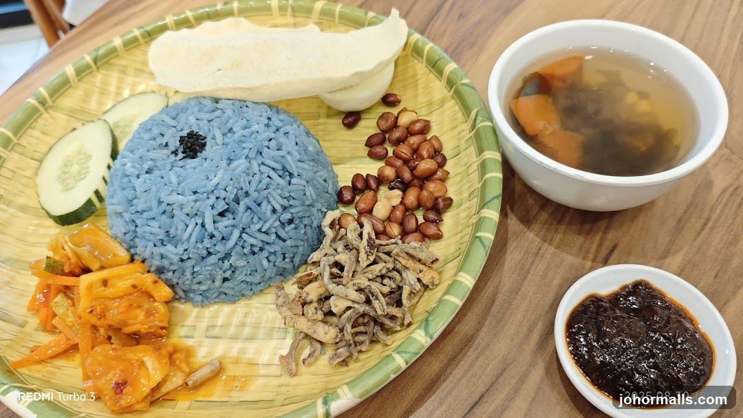 Nasi Kerabu Meal