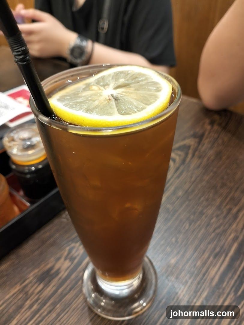 Iced Tea with Lemon