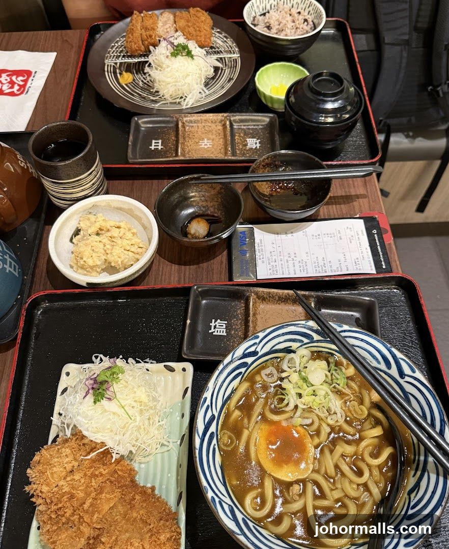 Restaurant Interior Table Setting
