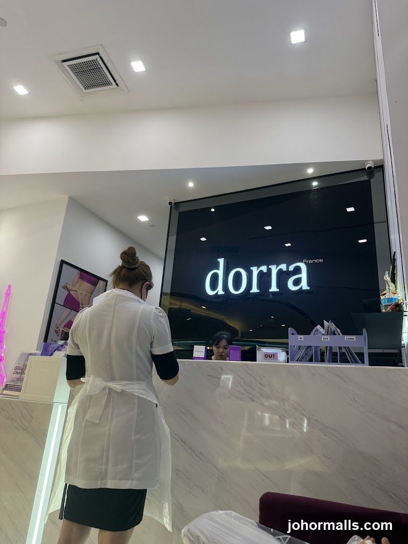 Dorra Interior Reception