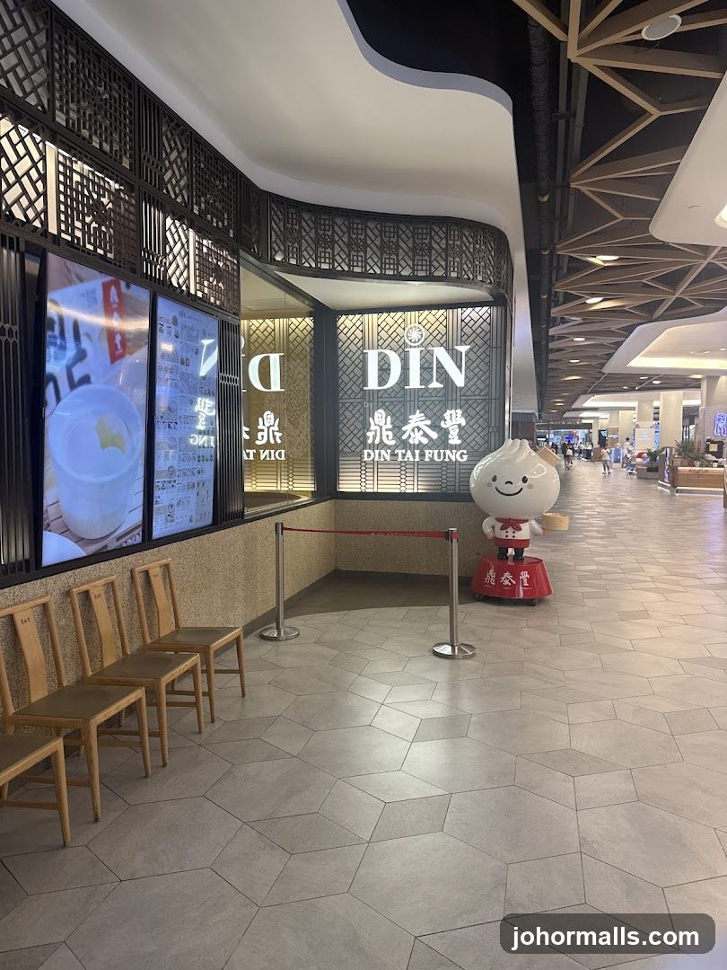 Din Tai Fung Storefront Interior