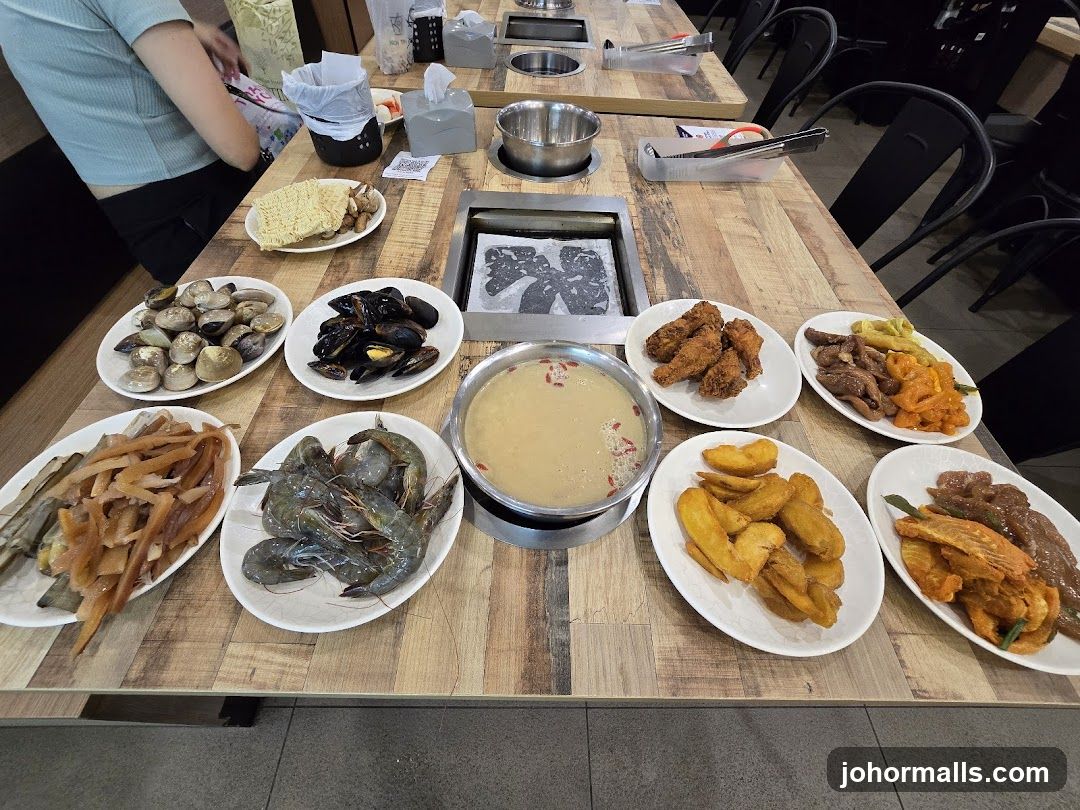 Restaurant Interior Table Setup