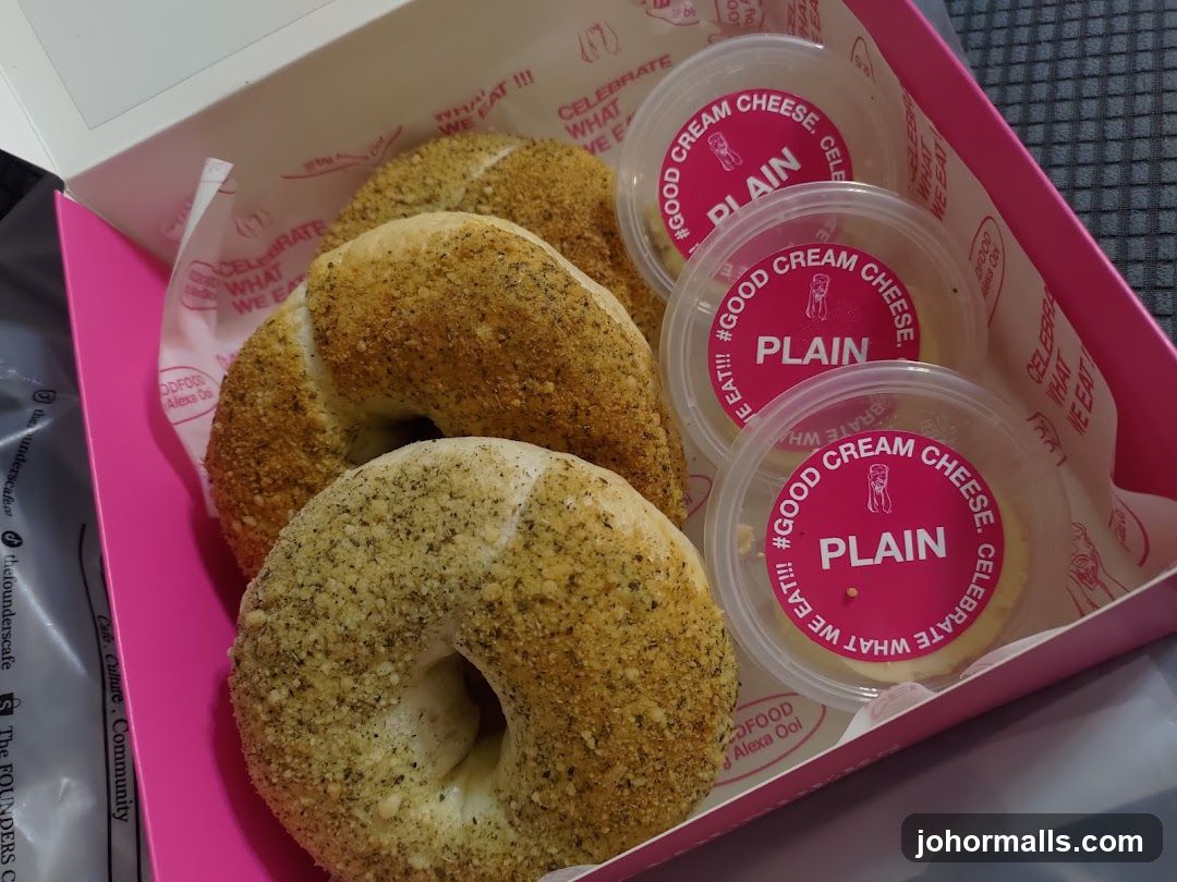 Bagel and Cream Cheese Set