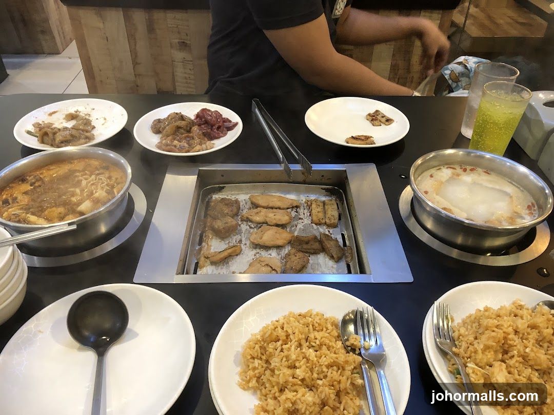 Restaurant Interior Dining Table