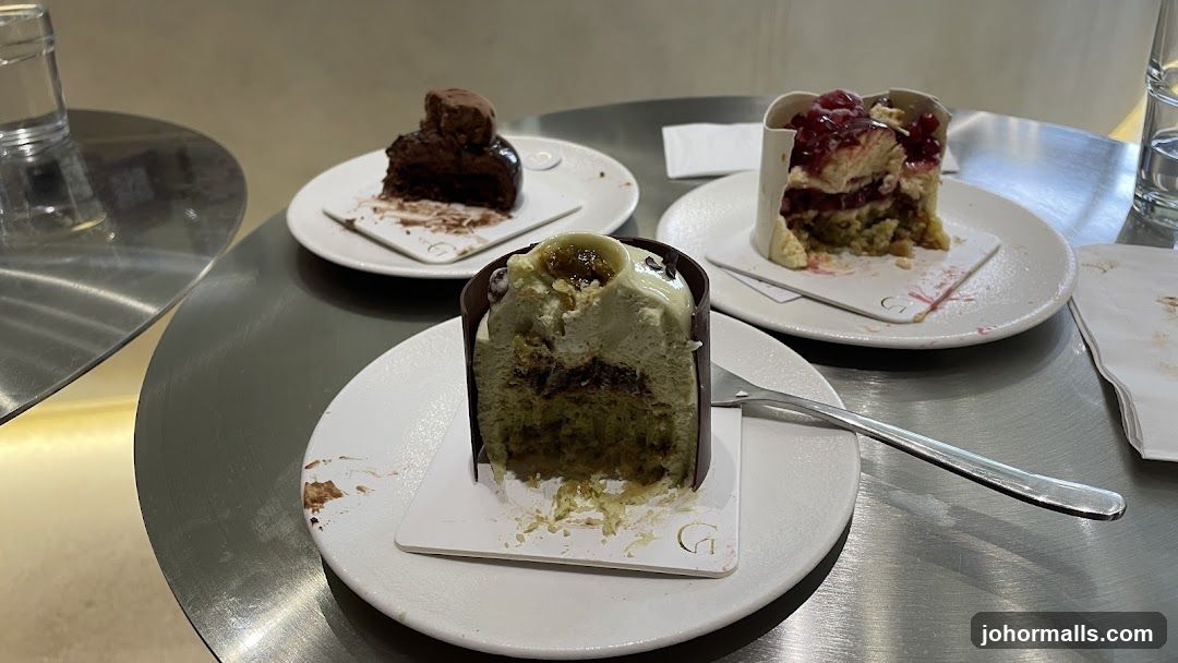 Table with Desserts