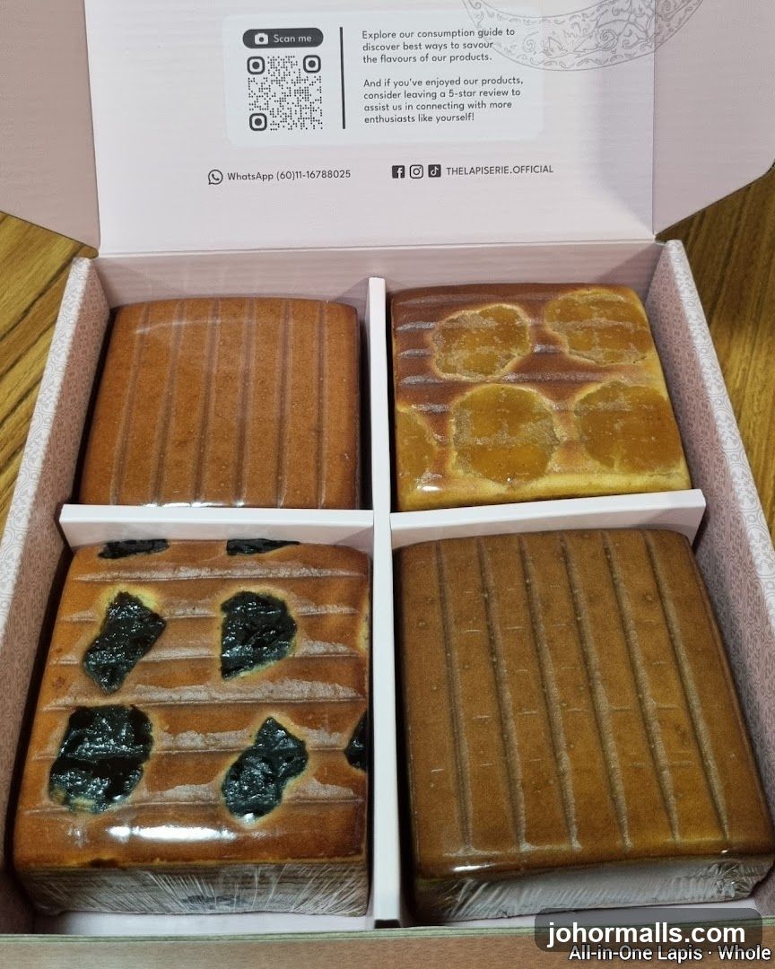 Lapis Cake Box Interior