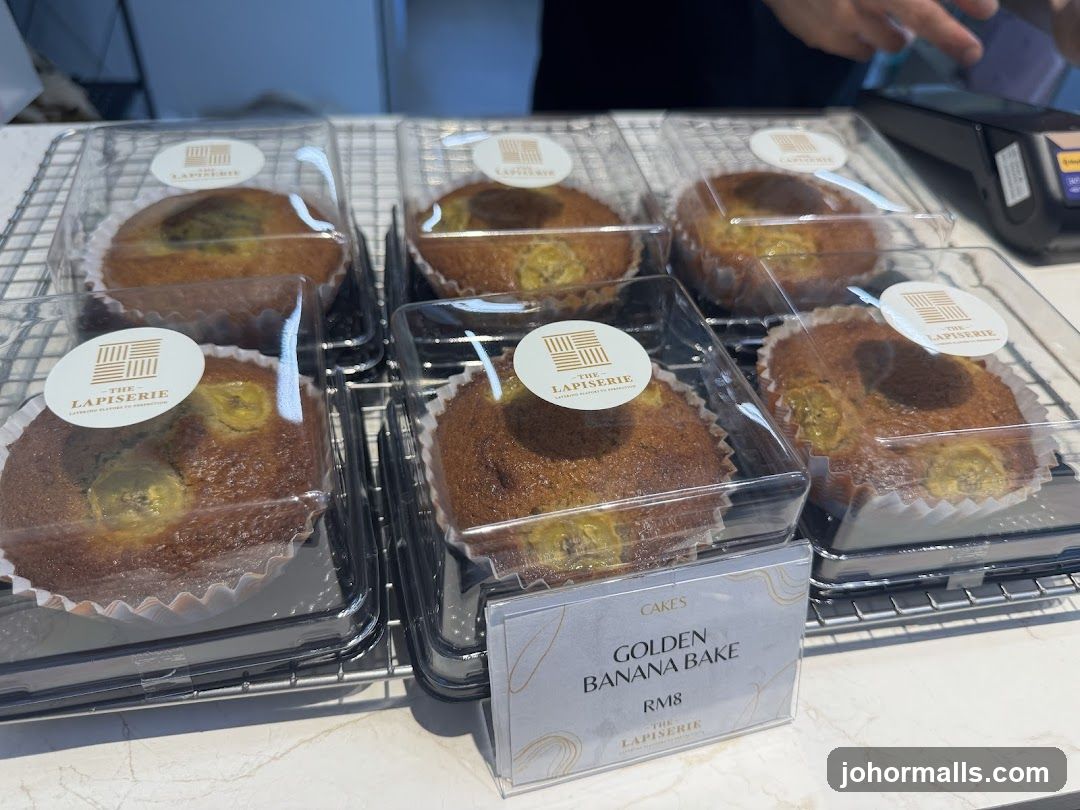 Golden Banana Bake Display