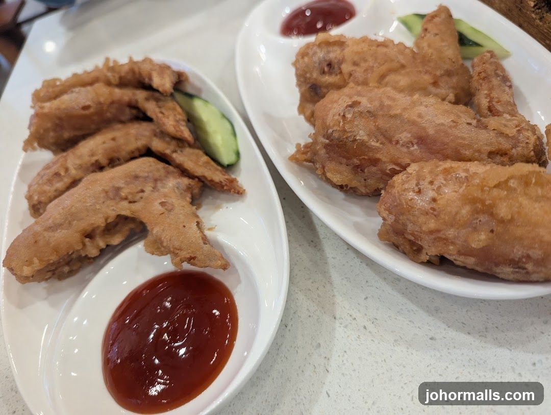Fried Chicken Dishes with Sauce