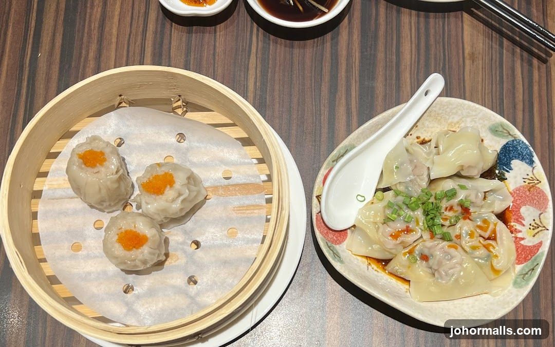 Dumplings and Sizzling Wontons